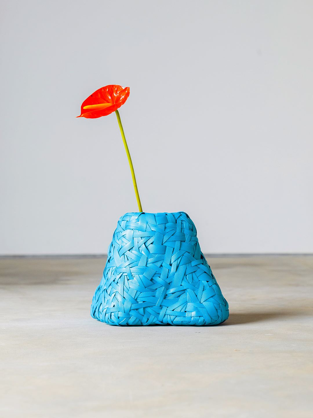 Recycled Plastic Woven Ecology Vase Blue