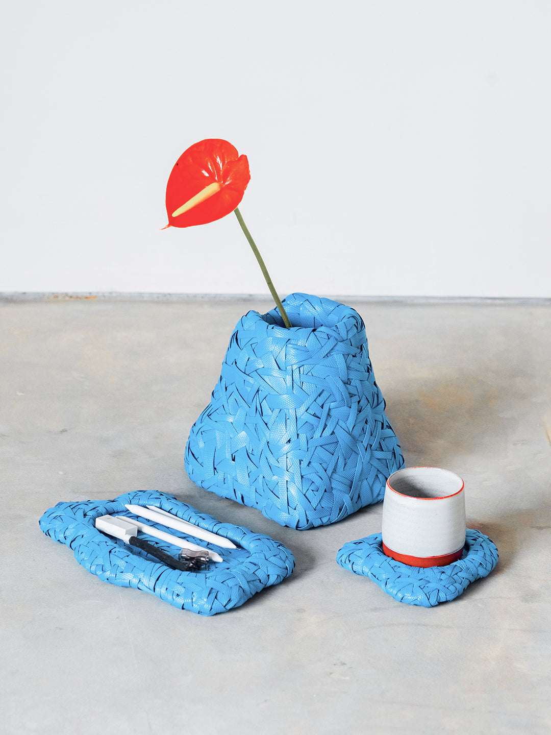 Recycled Plastic Woven Ecology Vase Blue