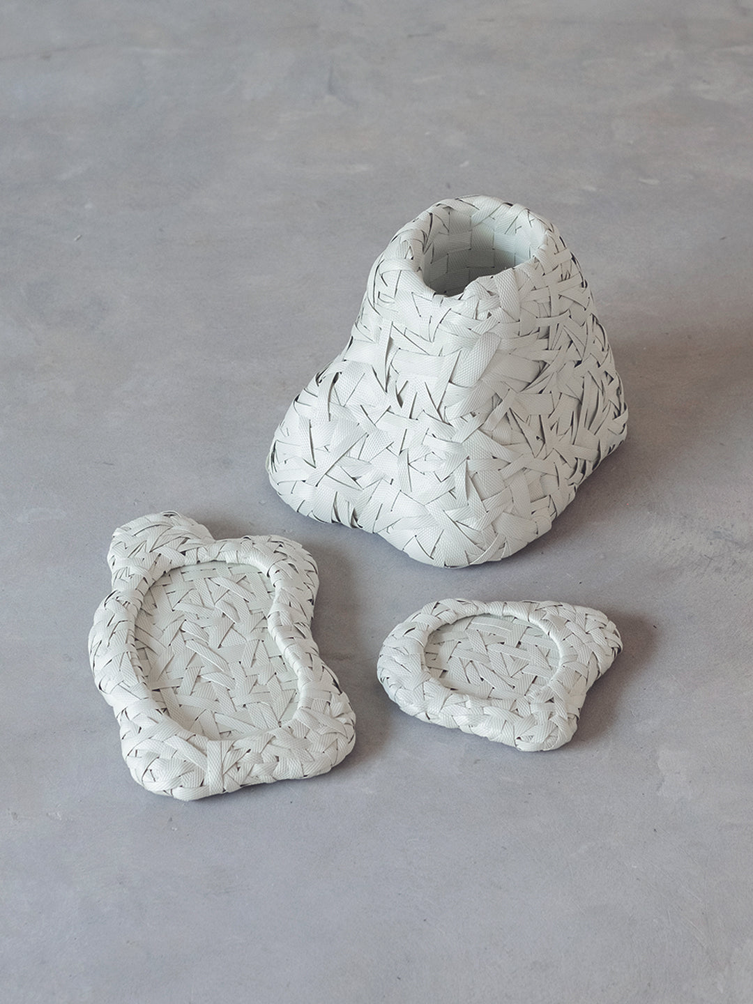 Recycled Plastic Woven Ecology Vase White