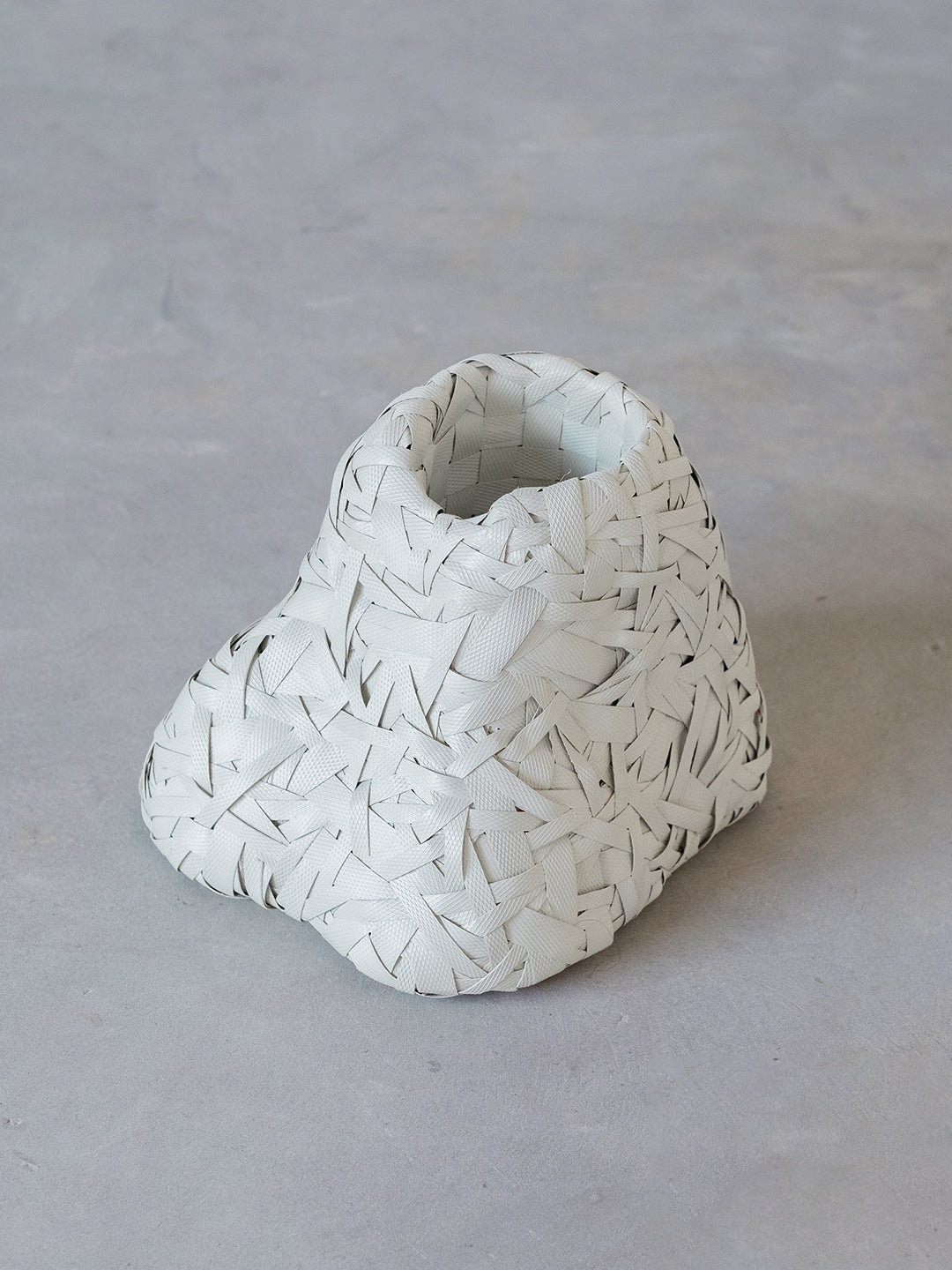 Recycled Plastic Woven Ecology Vase White